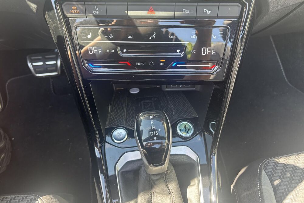 T-ROC 1.5 TSI 150 R-Line - CarPlay - Sieges & Volant Chauffants 2022 occasion 78760 Jouars-Pontchartrain