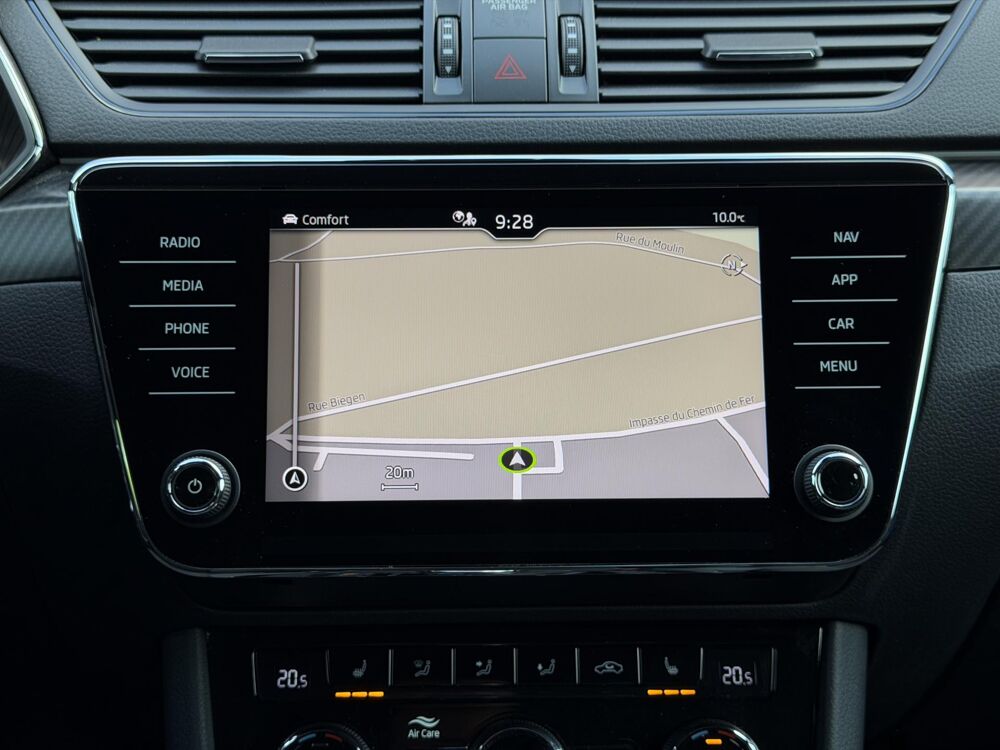 Superb Sportline TSI PHEV Hyrbide recharg 218 DSG 1&egrave;re Main Attel 2020 occasion 67440 Marmoutier