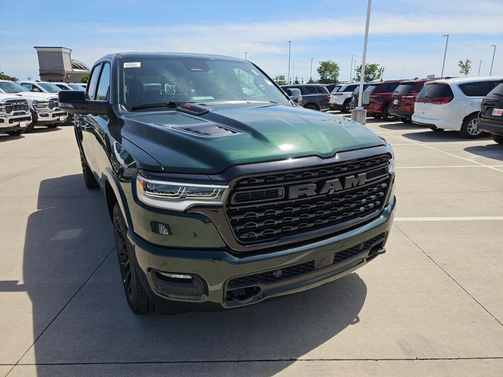 RAM 1500 CREW LIMITED NIGHT EDITION BOX HAYON MULTI V8 5,7L 2026 occasion 91830 Le Coudray-Montceaux
