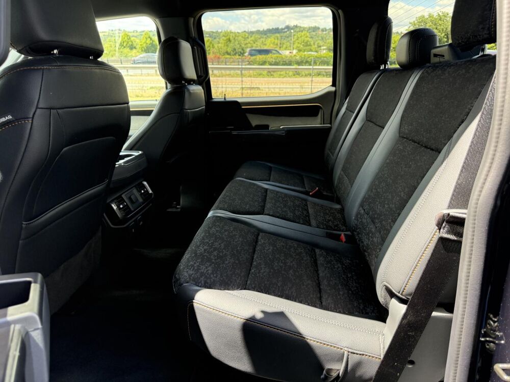 Divers SUPERCREW TREMOR 4x4 2022 occasion 91830 Le Coudray-Montceaux