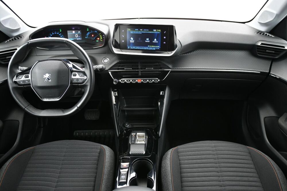 208 50 kWh 136ch Active occasion 17130 Montendre