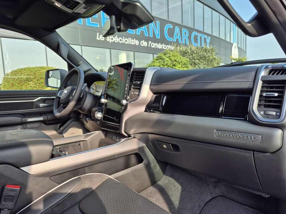RAM 1500 CREW LAIE SPORT NIGHT EDITION AIR BOX HAYON MULTI 2025 occasion 91830 Le Coudray-Montceaux