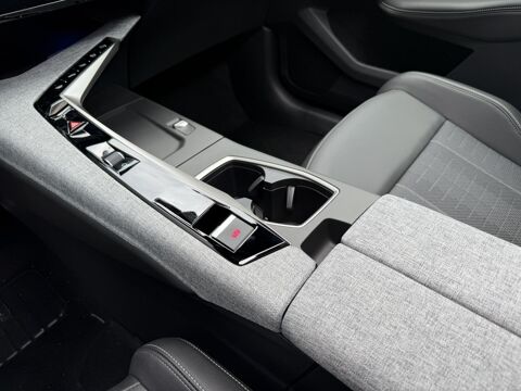 3008 Hybrid 145 e-DSC6 GT avec Toit ouvrant, Hifi Focal et Vision 2026 occasion 35300 Foug&egrave;res
