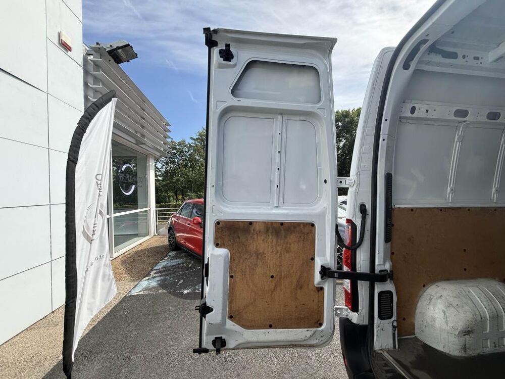 Master Confort F3300 L2H2 2.3 dCi - 135 - FOURGON L2H2 Traction - T 2020 occasion 19100 Brive-la-Gaillarde