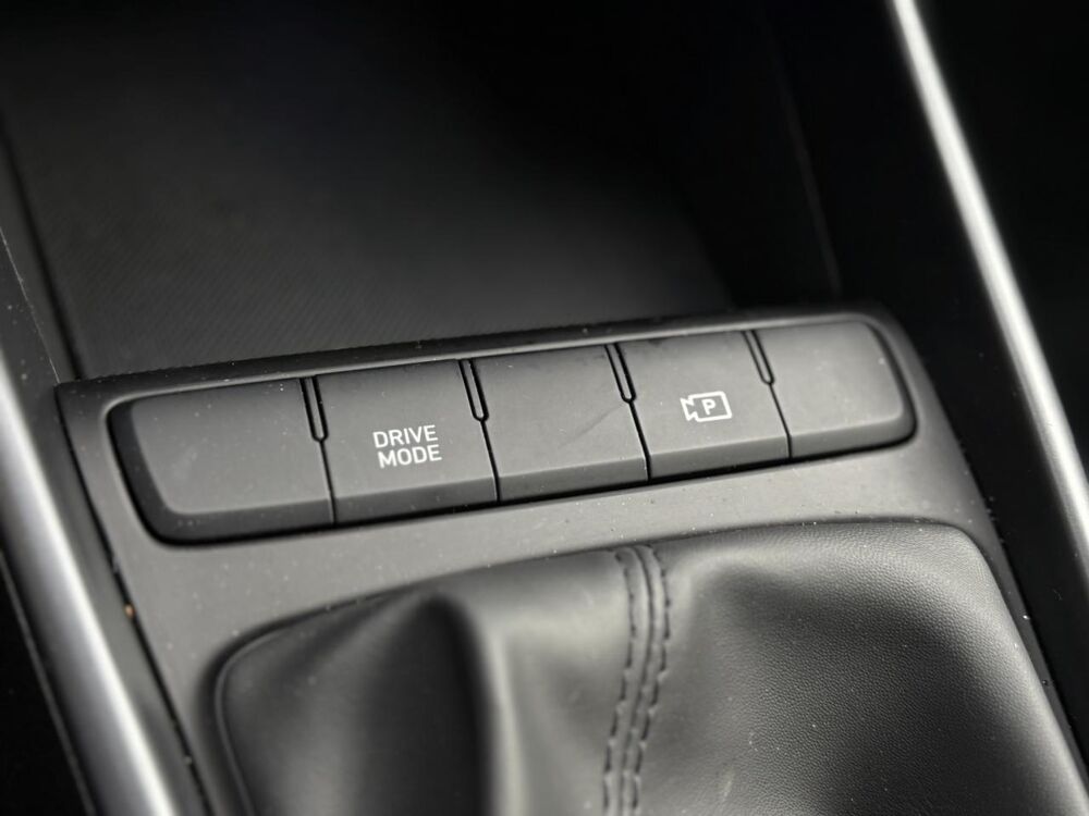 i20 1.T-GDI 100 Klass avec GPS, Cam&eacute;ra de recul et Apple Car Pla 2025 occasion 35300 Foug&egrave;res