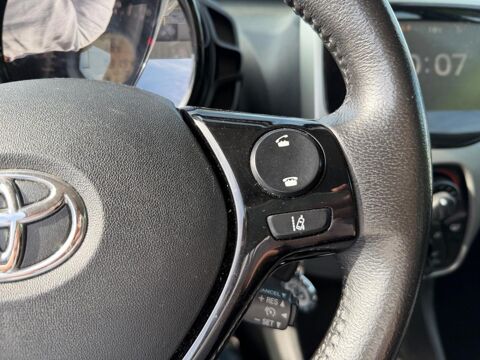 Aygo 1.0 VVT-i II 2017 x-play PHASE 1 2017 occasion 13400 Aubagne