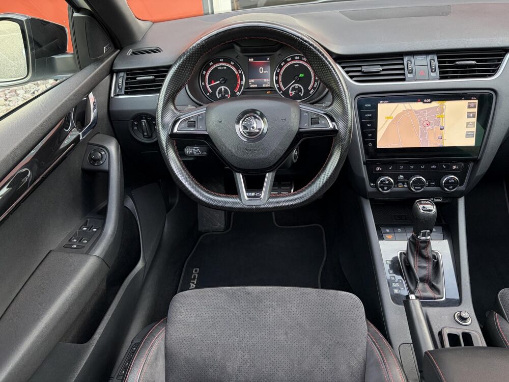 Octavia RS 2.0 TSI 245 DSG COLUMBUS Toit Pack Hiver Canton Camera Ga 2018 occasion 67440 Marmoutier