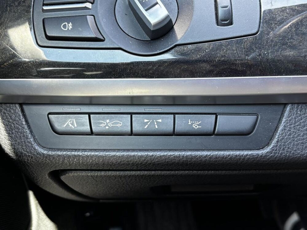 S&eacute;rie 7 730Ld F02 - 245ch - BVA ZF6 - Luxe LCI - Garantie 12 mois 2012 occasion 76710 Eslettes