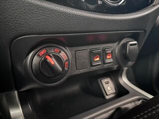 Navara 2.3dCi 190ch DOUBLE CABINE N-Connecta - garantie 6 mois mini 2016 occasion 33700 M&eacute;rignac
