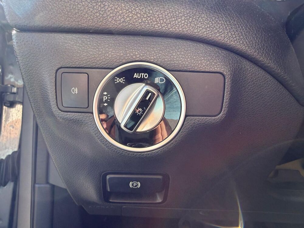Classe GLA 2.2 220 D 175 FASCINATION 4MATIC 7G-DCT BVA 2016 occasion 42170 Saint-Just-Saint-Rambert
