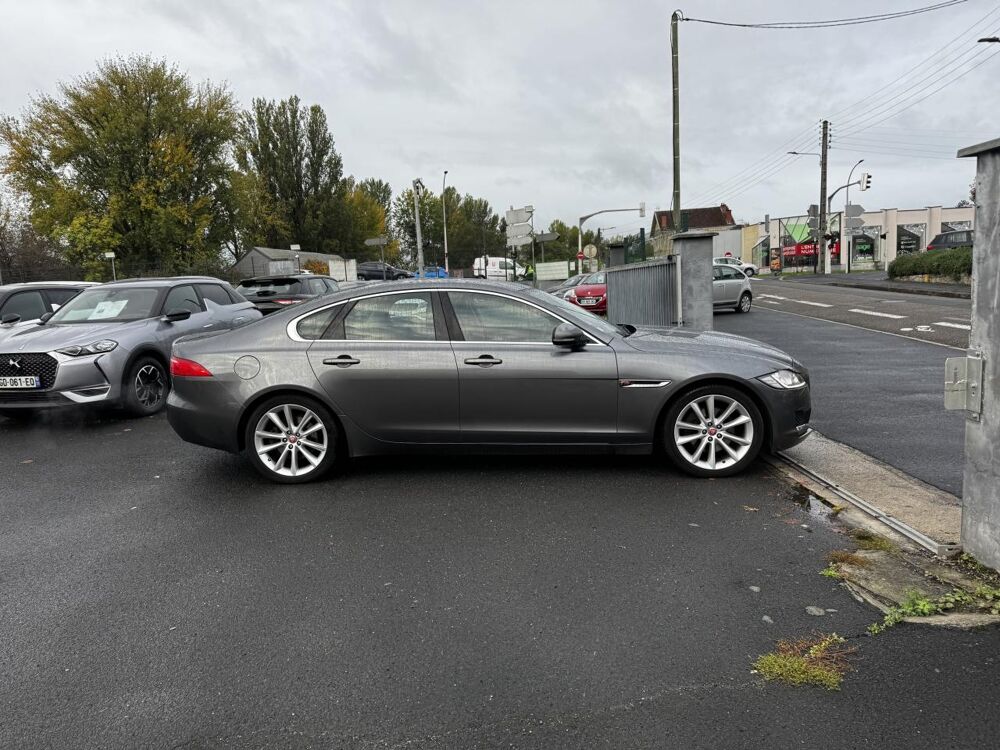 XF 2.0 D - 180 BVA S&S Prestige Gps + Camera AR + Clim 2016 occasion 19100 Brive-la-Gaillarde