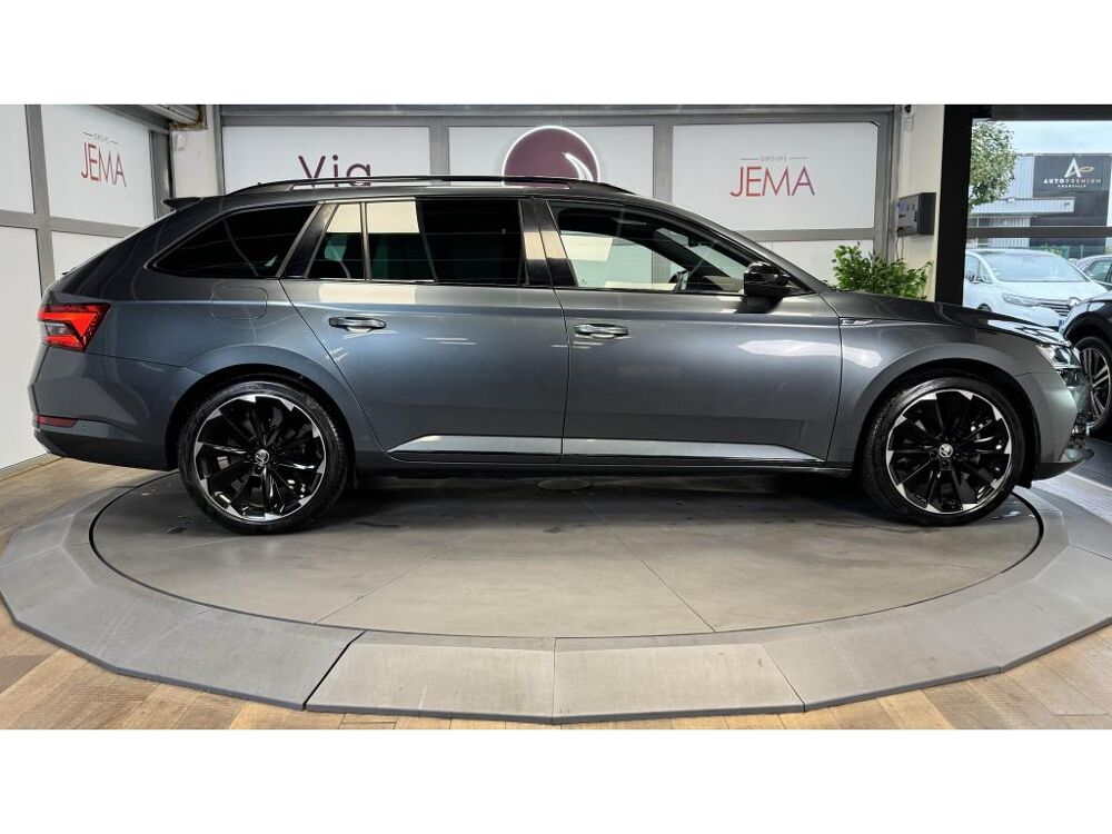 Superb Combi Sportline 1.4 TSI PHEV 218 - 2&egrave;me main - Entretien Com 2020 occasion 60740 Saint-Maximin