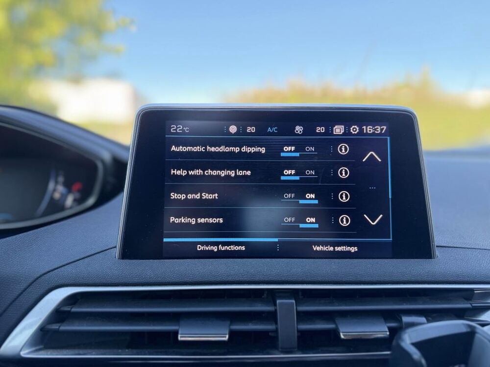 3008 ALLURE - 1.6 THP 165CH - TOIT - CAM 360 - CARPLAY 2017 occasion 13760 Saint-Cannat