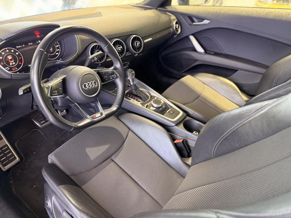 TT COUPE 1.8 TFSI 180CH S-LINE S-TRONIC BVA GARANTIE 12 MOIS 2016 occasion 16000 Angoul&ecirc;me