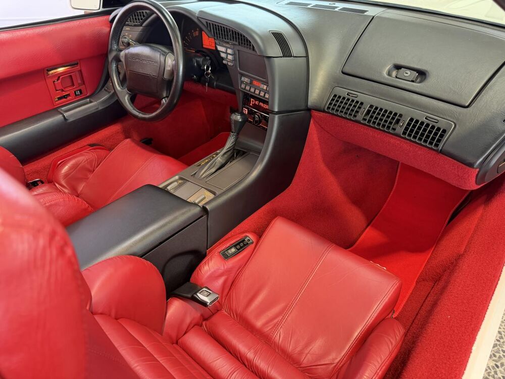 Corvette c4 Cabriolet 5.7 V8 245ch BVA CABRIOLET GARANTIE 6 MOIS 1991 occasion 16000 Angoul&ecirc;me