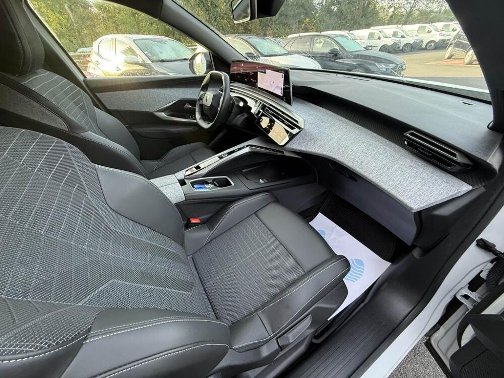 3008 1.2i Hybrid -136 - BV e-DCS6 Allure GPS + CAMERA AR + CARPLA 2024 occasion 19100 Brive-la-Gaillarde