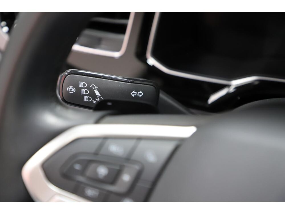 Polo VI 1.0 TSI 95 Style DSG TOE/IQ.LIGHT/CAMERA/CARPLAY 2025 occasion 06550 La Roquette-sur-Siagne