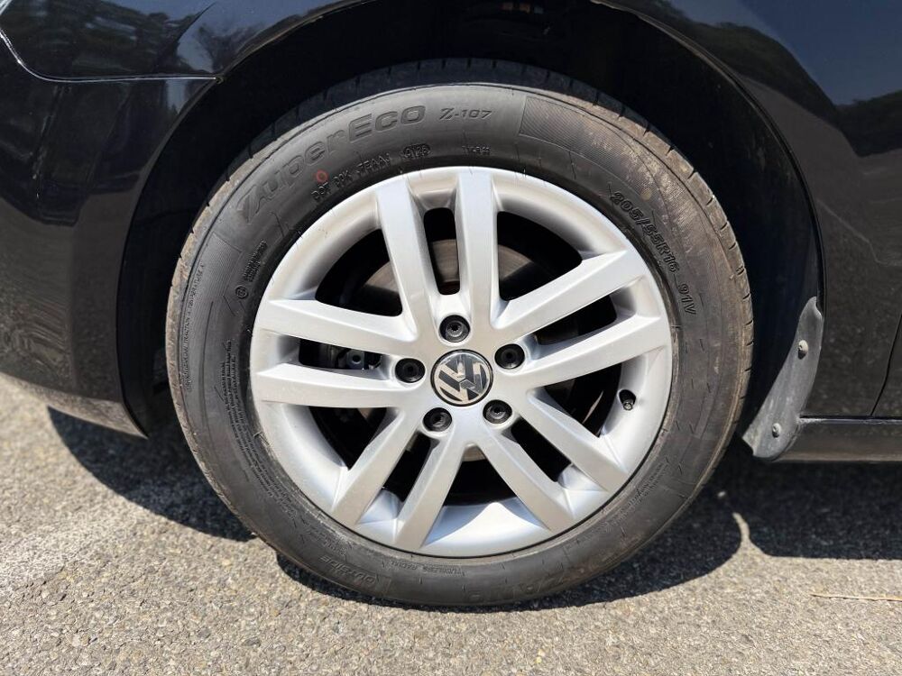 Golf CONFORTLINE 1.6 TDI 105CH - RADARS - REGULATEUR - BLUETOOTH 2012 occasion 13760 Saint-Cannat