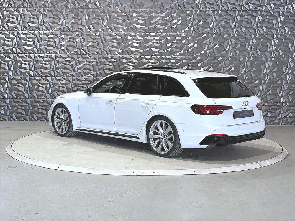 RS4 Avant Quattro 2.9 V6 TFSI - BVA Tiptronic AVANT 2018 BREAK . 2018 occasion 78680 &Eacute;p&ocirc;ne