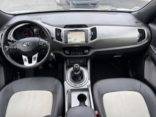 Sportage 1.7 CRDI 115ch / 2015 / prenium / reprise possible 2015 occasion 30260 Orthoux-S&eacute;rignac-Quilhan