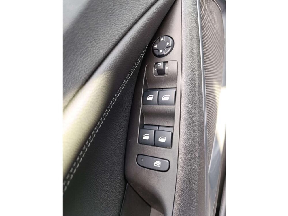 Crossland 1.5D 110ch ELEGANCE 2022 occasion 44700 Orvault