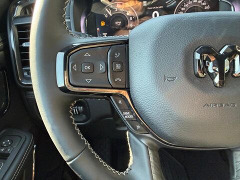 RAM 1500 CREW LIMITED NIGHT EDITION BOX HAYON MULTI V8 5,7L 2026 occasion 91830 Le Coudray-Montceaux