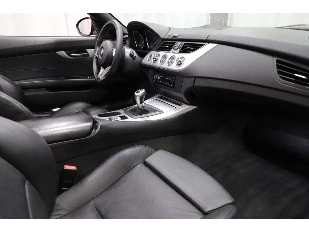 Z4 sDrive 23i (E89) Luxe Cabriolet 2009 occasion 06550 La Roquette-sur-Siagne