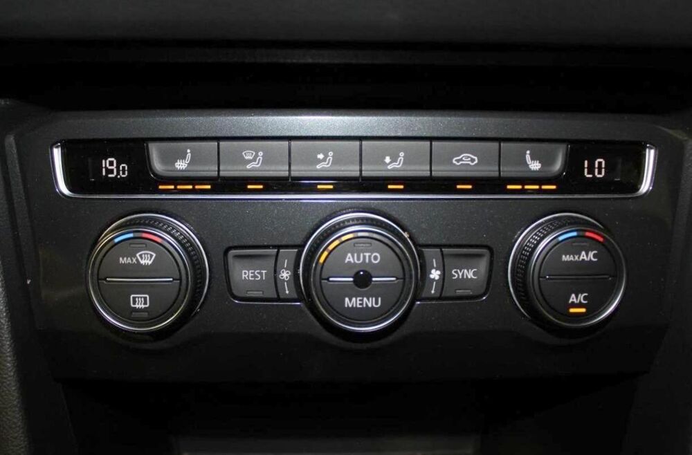 Tiguan R-Line 2.0 TDI 150CH - BV DSG 7 - DEUXIEME MAIN - SUIVI COMP 2020 occasion 95340 Bernes-sur-Oise