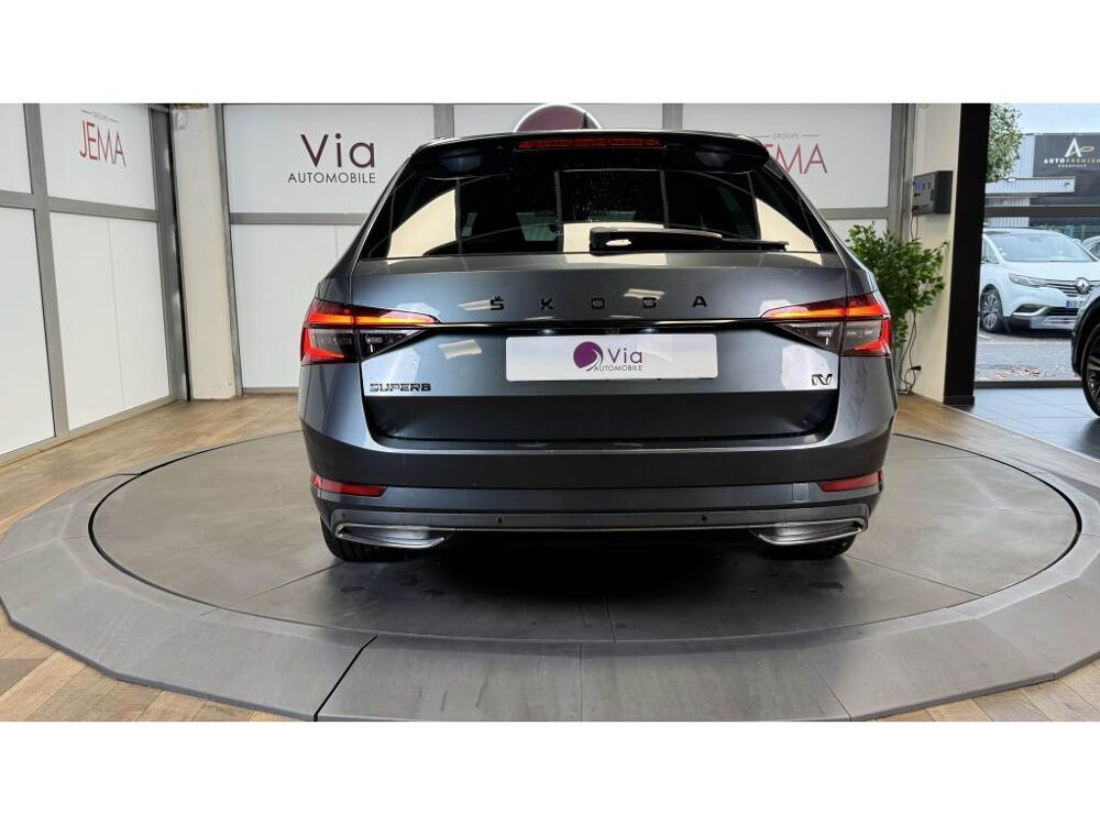 Superb Combi Sportline 1.4 TSI PHEV 218 - 2&egrave;me main - Entretien Com 2020 occasion 60740 Saint-Maximin