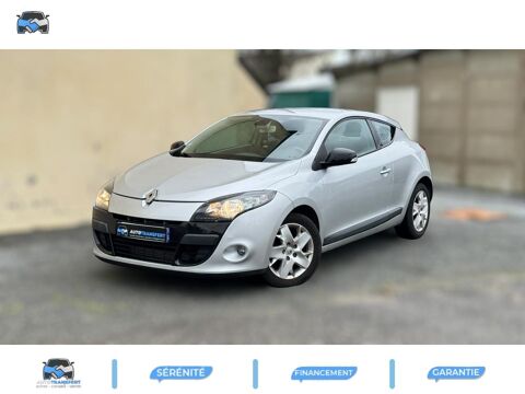 Renault M&eacute;gane Coup&eacute; 1.5 dCi FAP - 110CH &agrave; partir de 144?/mois  occasion VANNES 56000