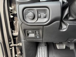 RAM 1500 CREW CAB REBEL AIR HAYON MULTI V8 2026 occasion 91830 Le Coudray-Montceaux