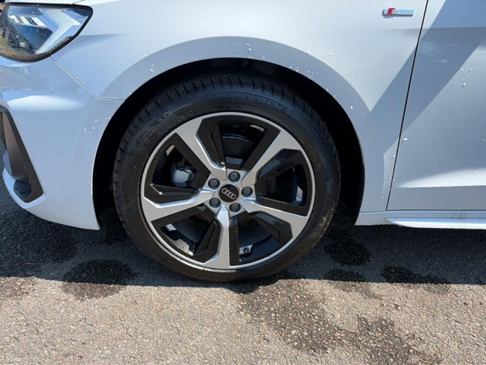 A1 30 tfsi 116 s line s tronic 7 2026 occasion 85150 Les Achards
