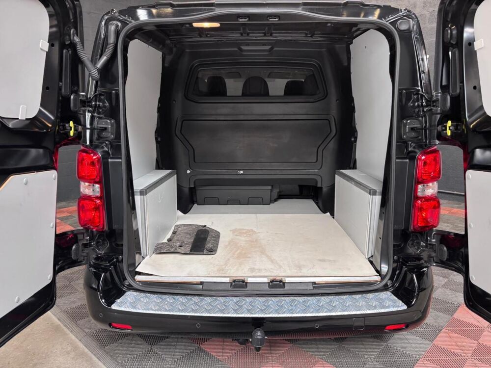 Divers Combi M 1.5 BlueHDi - 120 S&S III COMBI Confort PHASE 1 2021 occasion 33700 M&eacute;rignac