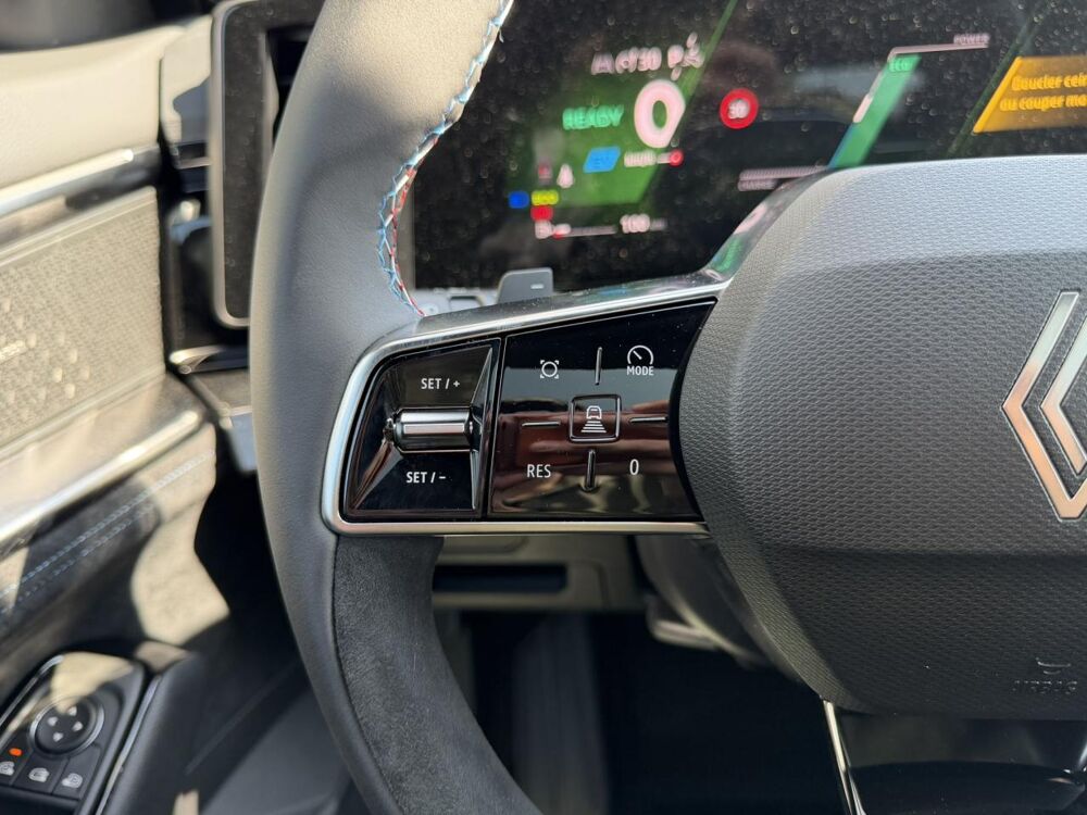 Austral E-Tech Full Hybrid 200 Esprit Alpine avec Toit pano et Harma 2025 occasion 35300 Foug&egrave;res