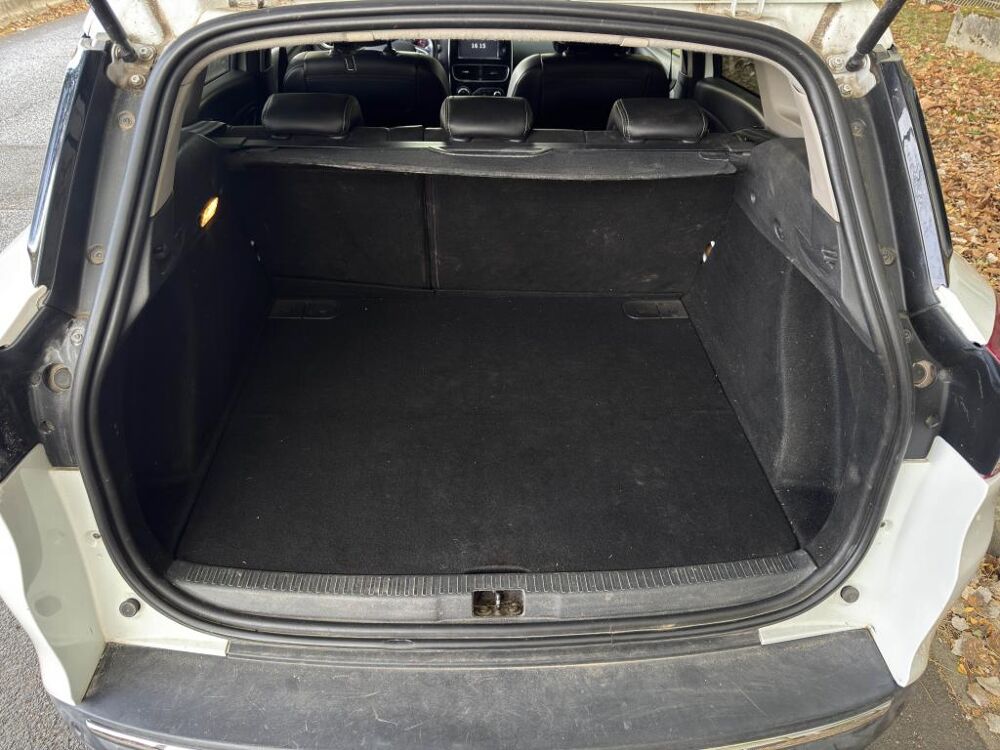 Clio Estate 1.2 Energy TCe - 120 IV ESTATE BREAK Intens PHASE 2 2018 occasion 77185 Lognes