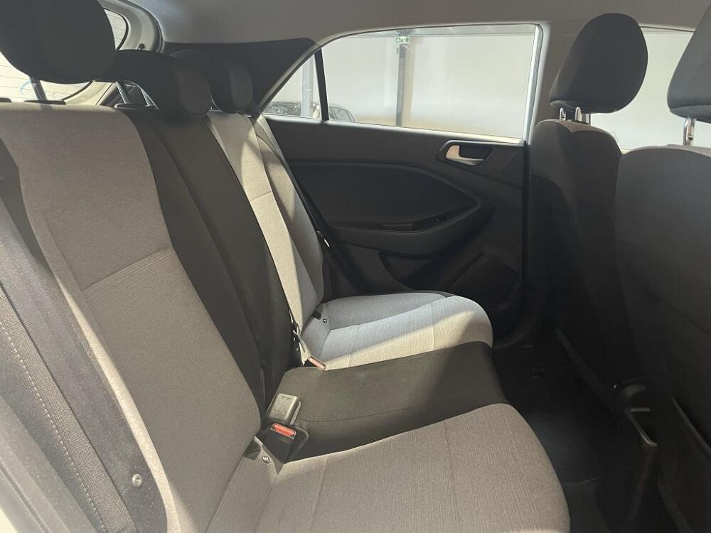 i20 II 1.2i 84ch Intuitive - Garantie 12 mois 2016 occasion 33500 Libourne