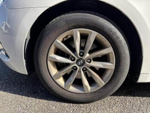 i40 1.7 CRDI - 115 Blue Drive Business 2015 occasion 47200 Saint-Pardoux-du-Breuil