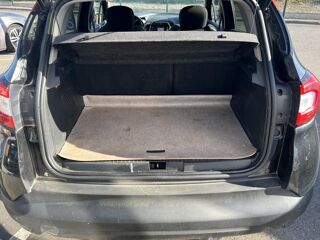 Captur 1.5 dCi - 90 Helly Hansen (Suivi Complet) 2014 occasion 49070 Beaucouz&eacute;