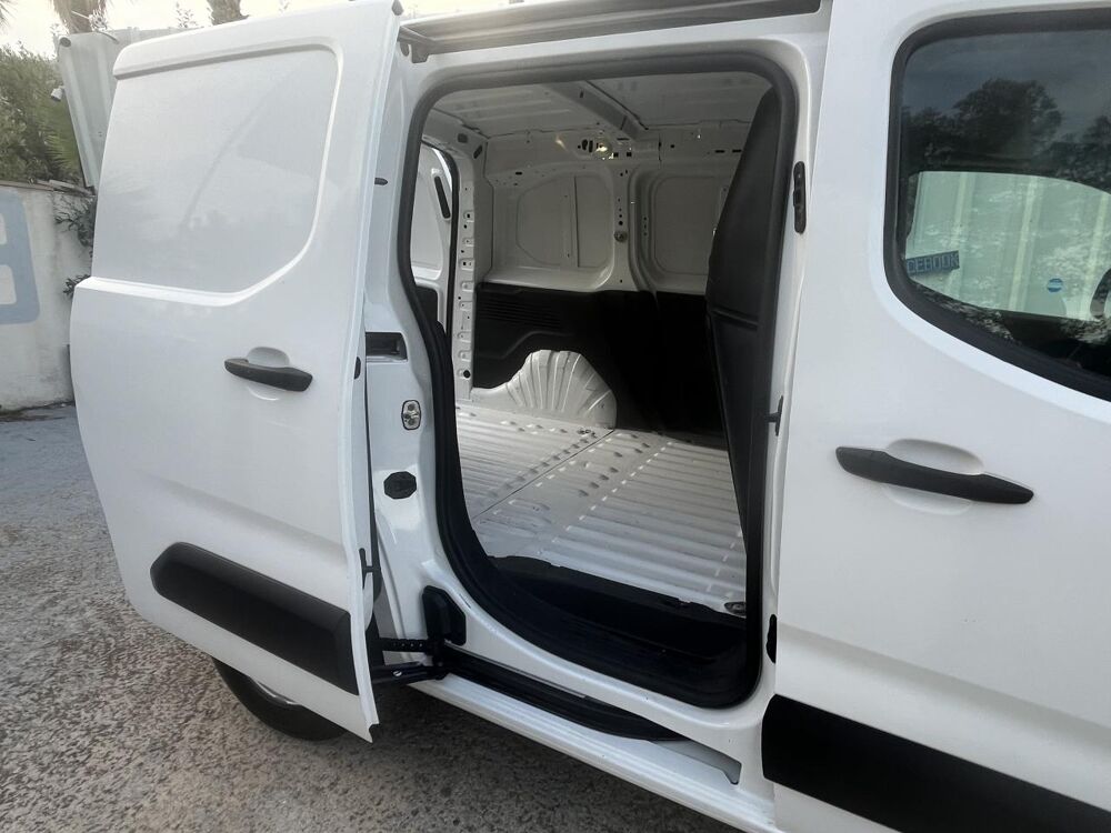 Partner Standard 1000KG 1.6 BlueHDi S&S - 100 III FOURGON Fourgon G 2019 occasion 83490 Le Muy