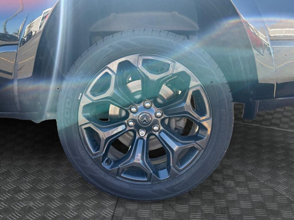 RAM LIMITED NIGHT EDITION 5.7 V8 395ch 2022 occasion 78780 MAURECOURT