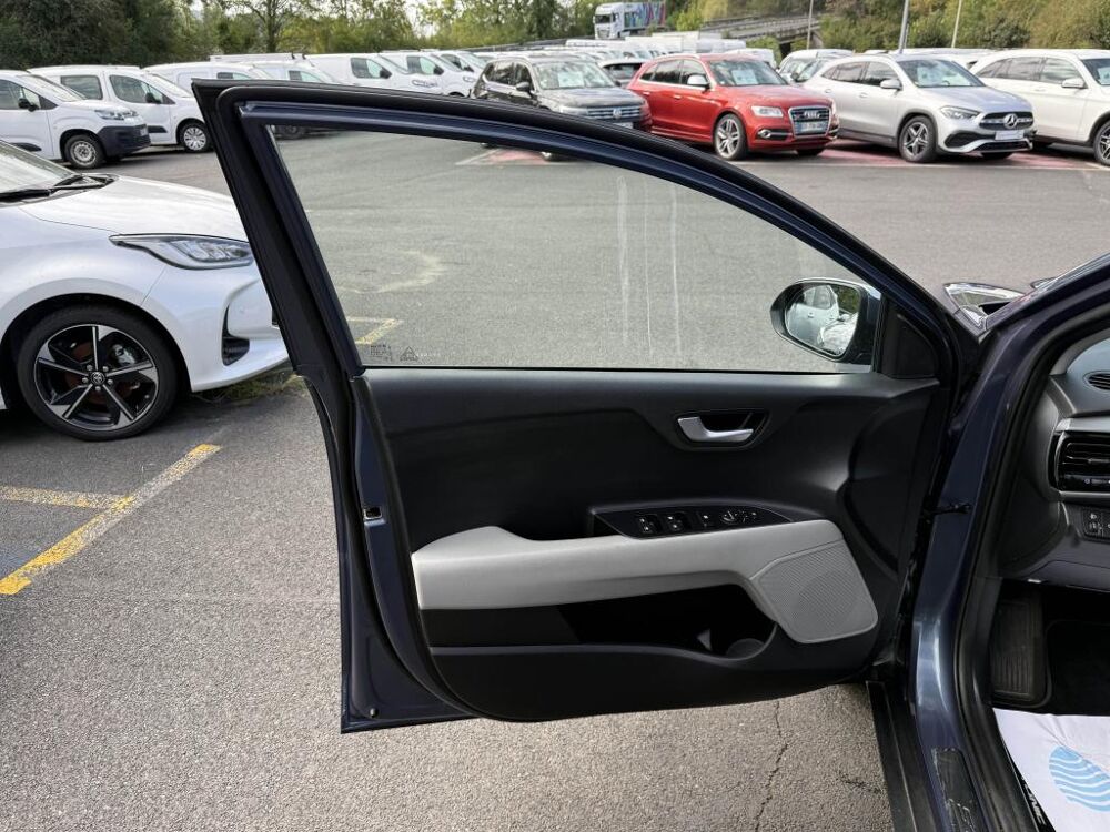 Stonic 1.0 T-GDI MHEV - 120 - BV DCT Premium GPS + CAMERA AR + CLI 2021 occasion 19100 Brive-la-Gaillarde