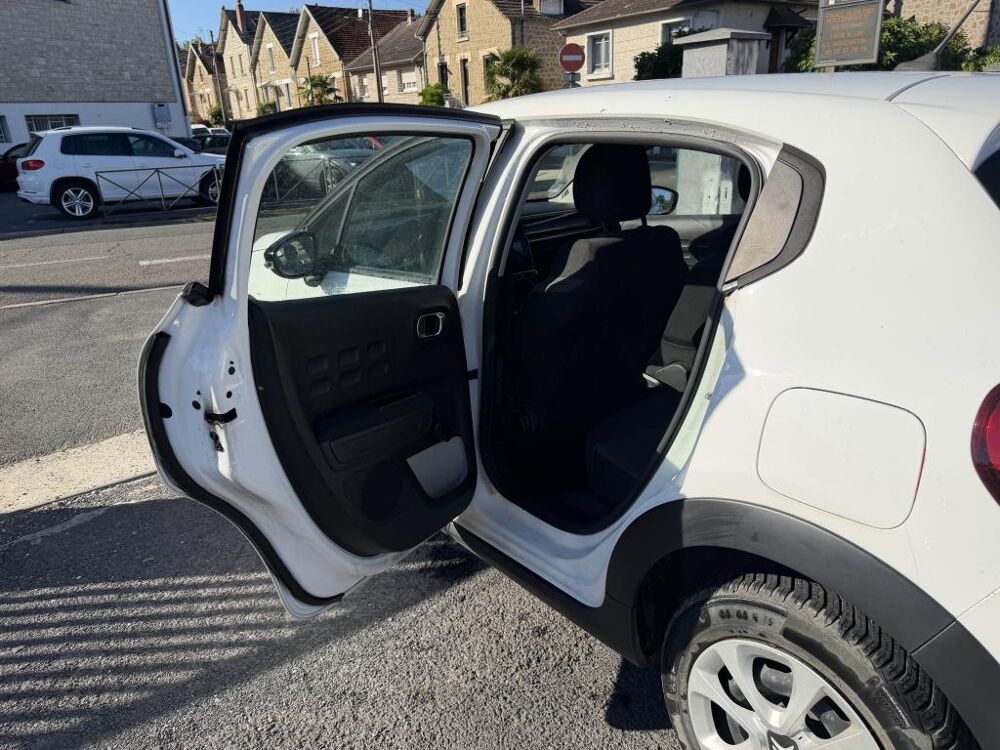 C3 1.5 BlueHDi - 100 S&S Feel Pack Gps + clim + Radar AR 2022 occasion 19100 Brive-la-Gaillarde