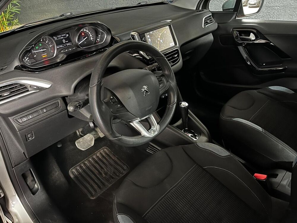 208 1.6 VTi 120CH BVA FINITION Allure MOTEUR A CHAINE - GARANTIE 2015 occasion 33700 M&eacute;rignac