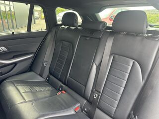 S&eacute;rie 3 320d xDrive Touring - BVA Sport G21 Pack M PHASE 2 - GARANTI 2023 occasion 33450 Montussan