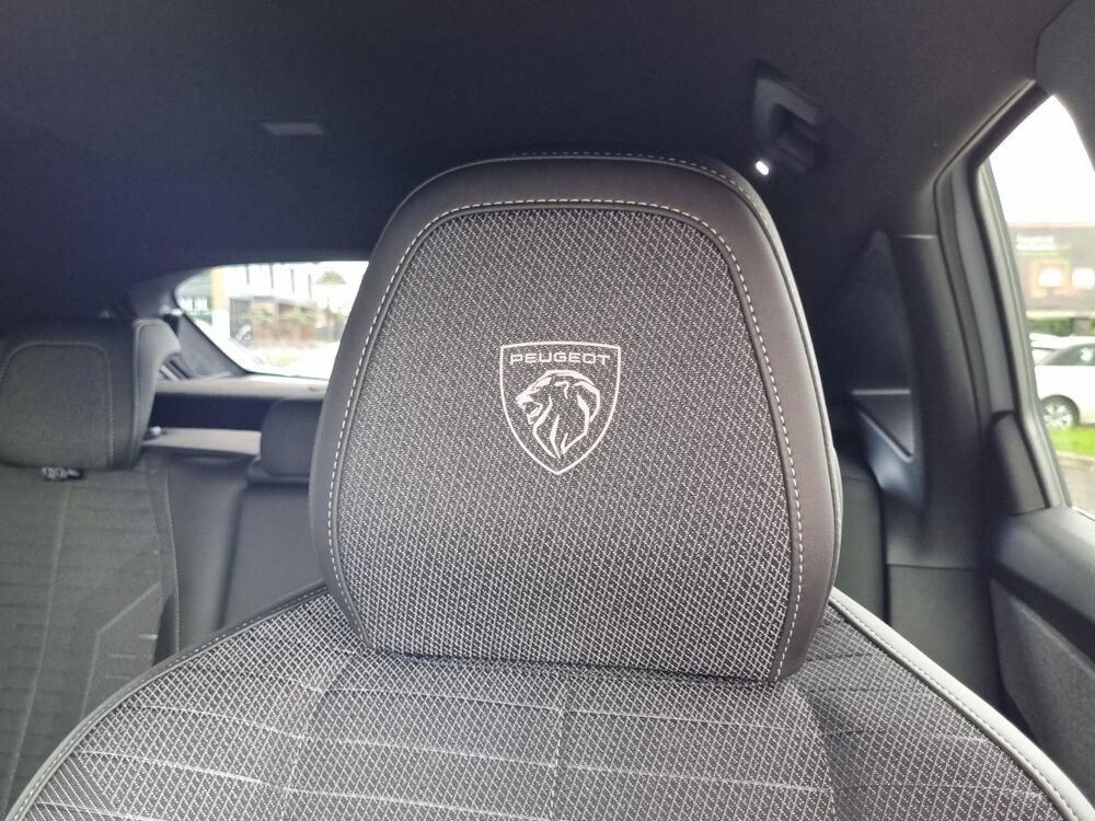 3008 1.2 hybrid 145 gt e-dcs6 2026 occasion 85150 Les Achards