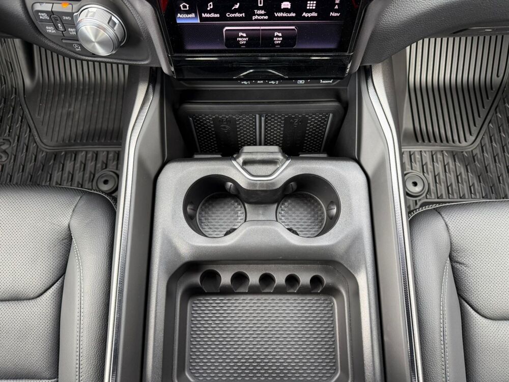 RAM 1500 CREW CAB SPORT NIGHT EDITION V8 2026 occasion 91830 Le Coudray-Montceaux