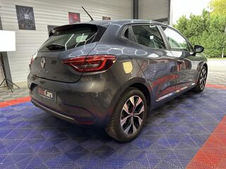 Clio 1.5 BLUEDCI 115 BUSINESS 2020 occasion 33370 Artigues-pr&egrave;s-Bordeaux