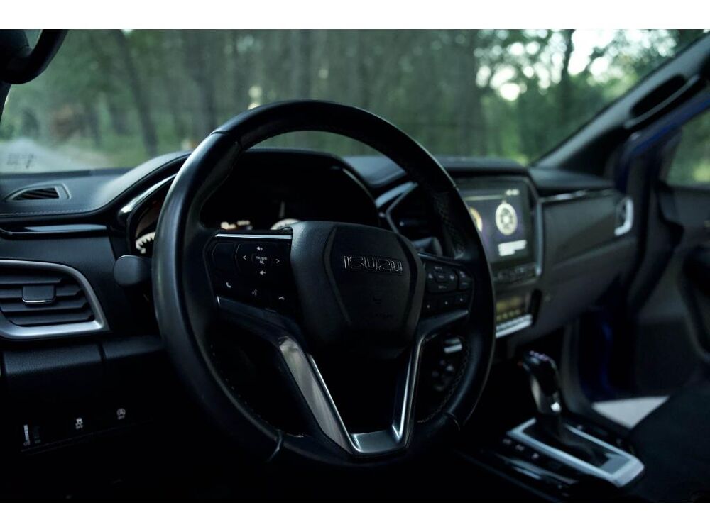 D-MAX 1.9 D 4x4 163CH SPACE CABINE N 60 FF - TVA RECUP - CAMERA - 2024 occasion 13760 Saint-Cannat