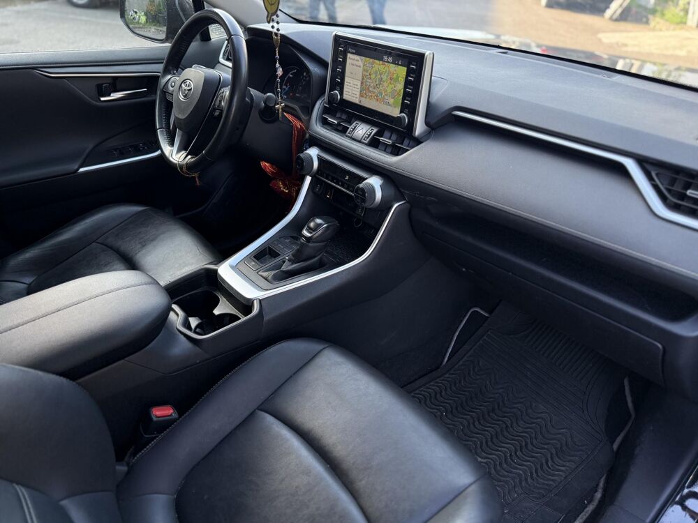 RAV 4 Hybride 4x2 - BV CVT Dynamic Business SUIVI TOYOTA 2021 occasion 94360 Bry-sur-Marne