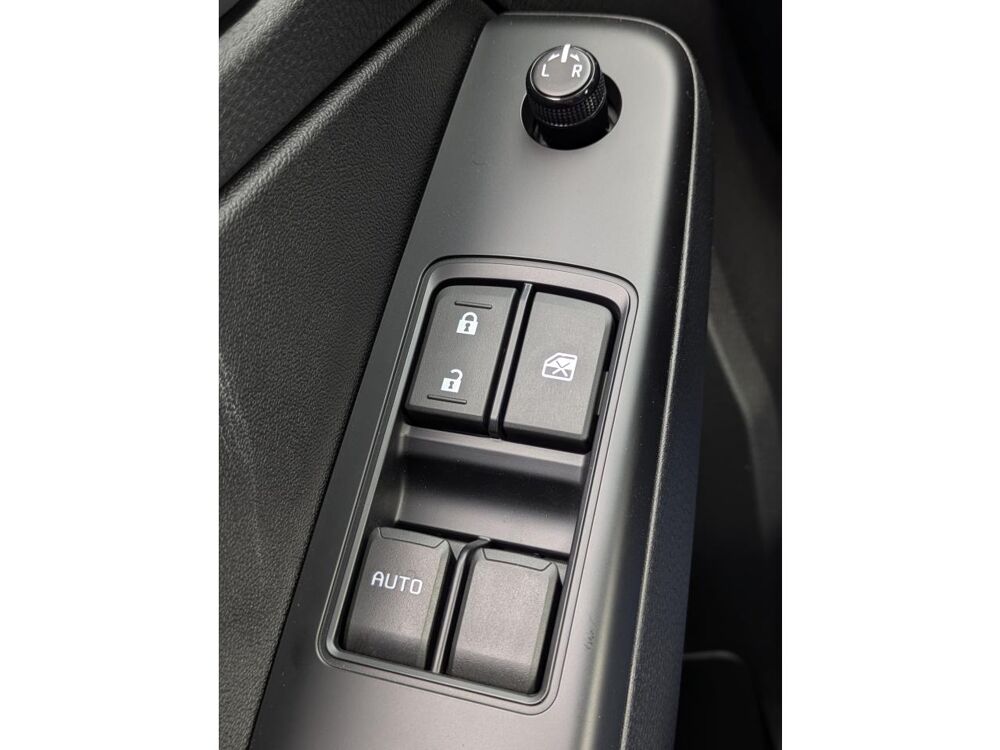 D-Max SINGLE B-STRONG 2.2 DMS A/T 4x4 MY2026 Euro6e-bis SPLASH WHI 2026 occasion 44700 Orvault